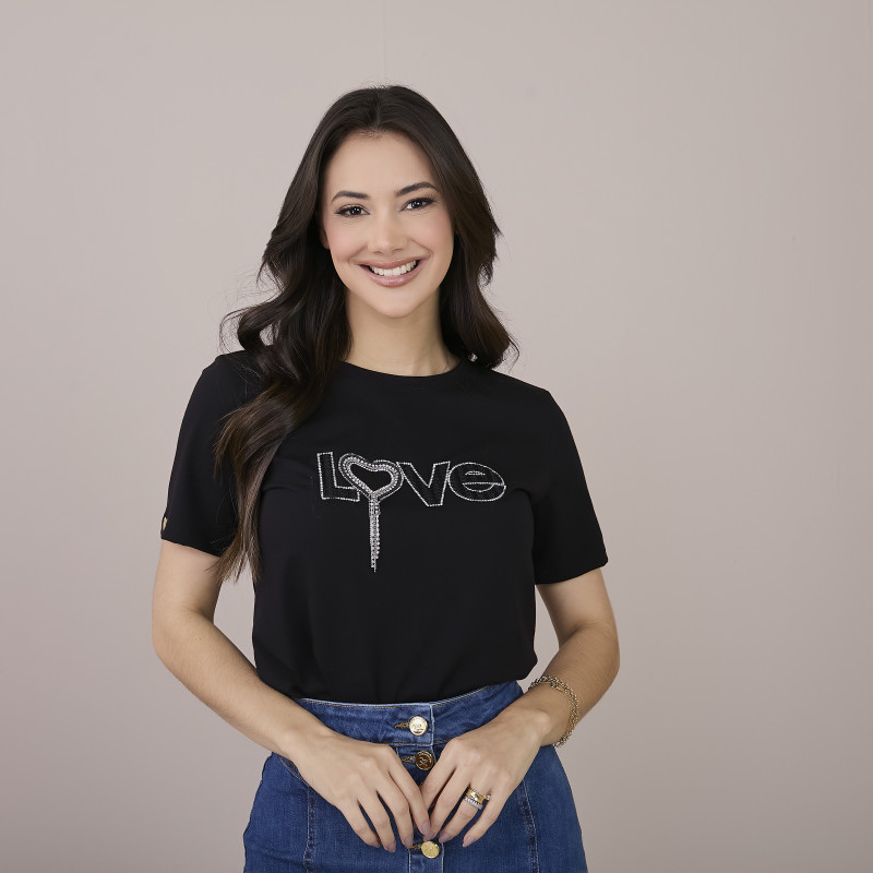 Blusa Taty Em Malha Conforto Com Aplicacao Love Tata Martello