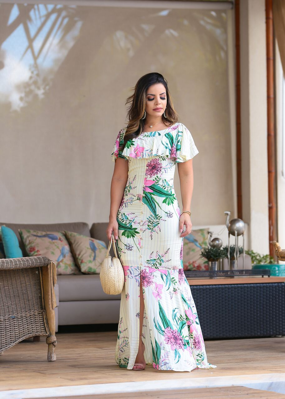 Vestido longo com 2025 babado na frente