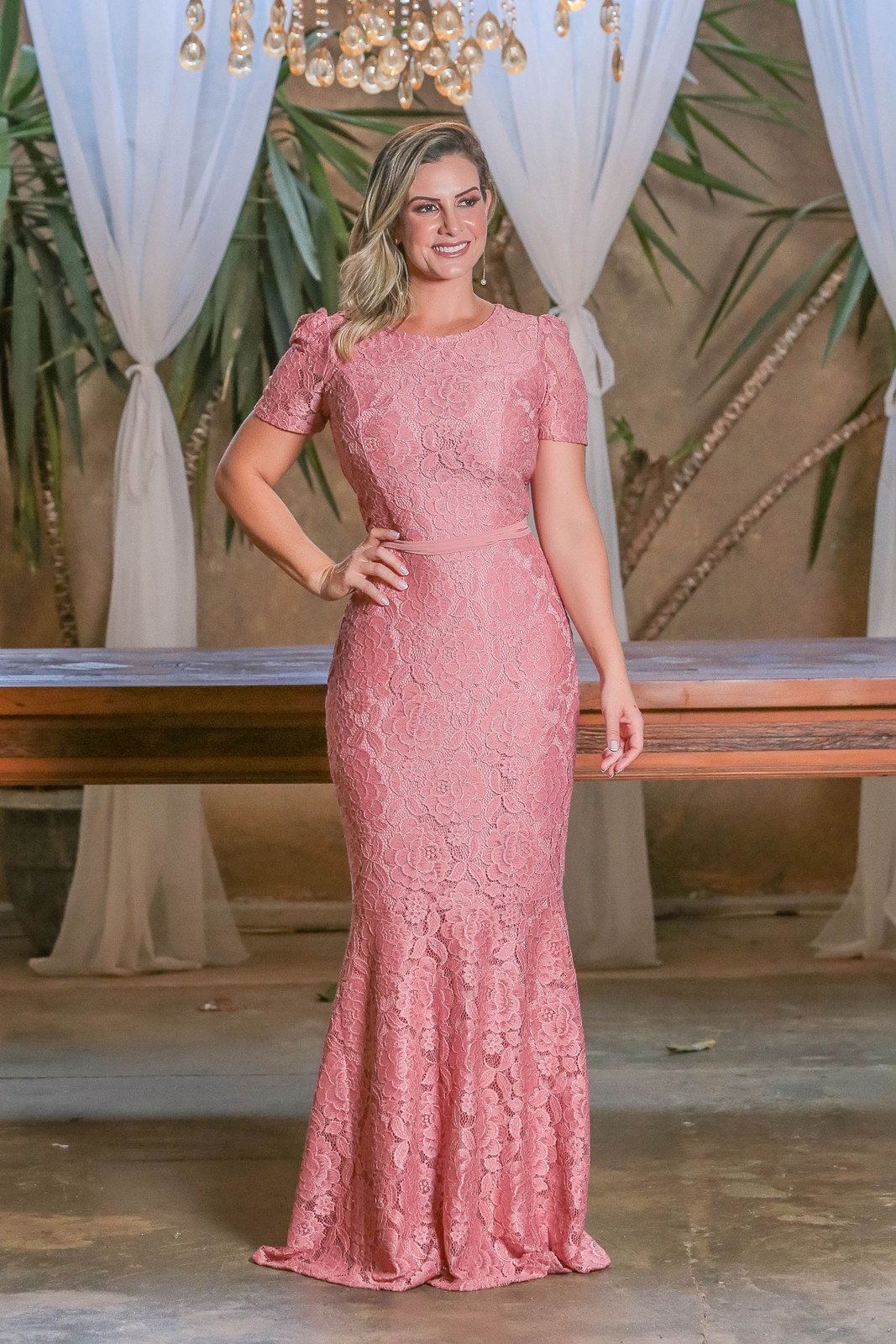 Vestido de renda best sale rose