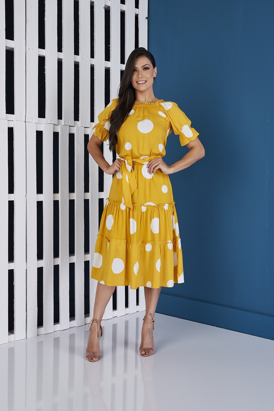 Vestido Midi com Faixa Po Amarelo Tat Martello
