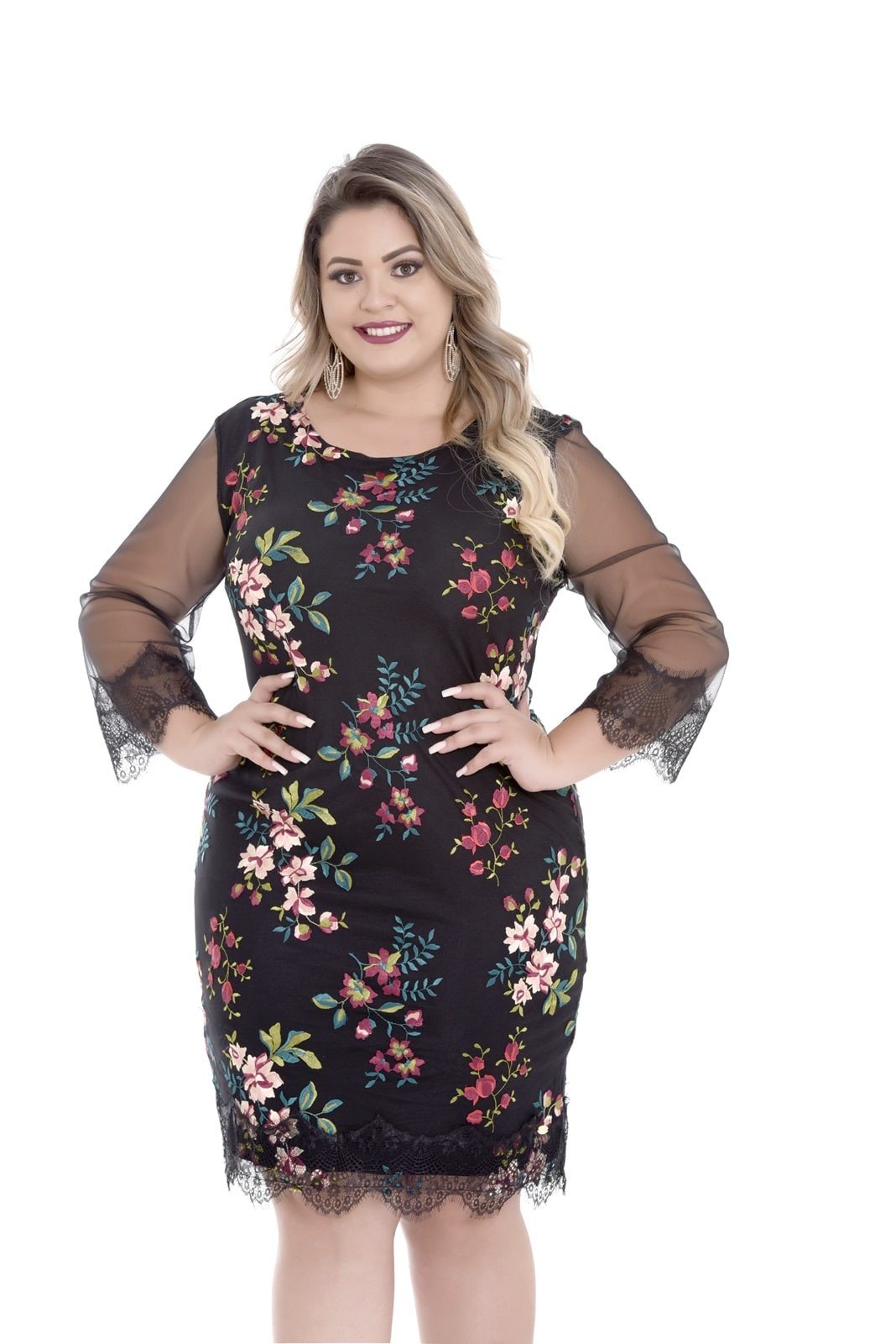 Vestido Tule Bordado Plus Size Sol da Terra