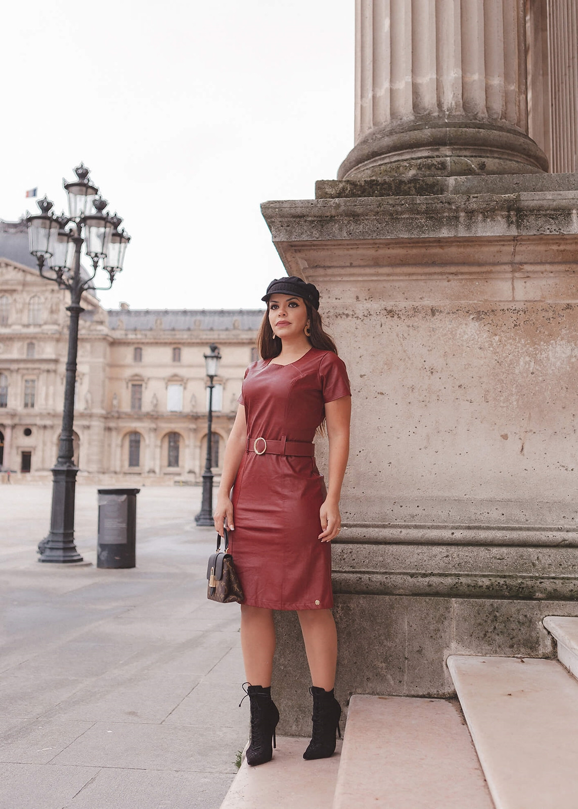 Vestido Tubinho em Couro Joyaly