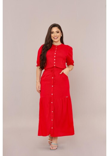 Conjunto Em Viscolinho Evasê Vermelho Mulher Morena Outono/Inverno 2025