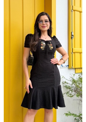 Vestido Emily Em Malha Preto Bordado Maria Amore Primavera/Verão 2026