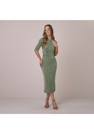 Vestido Ivy Em Malha Slik Com Fivela Verde Tatá Martello  Primavera/Verão 2026