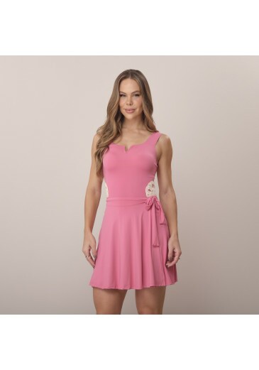 Short Saia Alice Em Malha Rosa Tatá Martello Primavera/Verão 2026