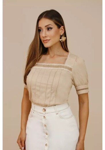 Blusa Tayla Em Viscolinho Bege Nitido Outono/Inverno 2026