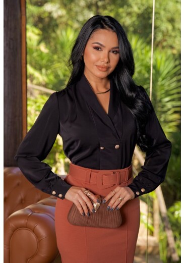 Blusa Agatha Em Crepe De Pêssego Preto Maria Amore Outono/Inverno 2026