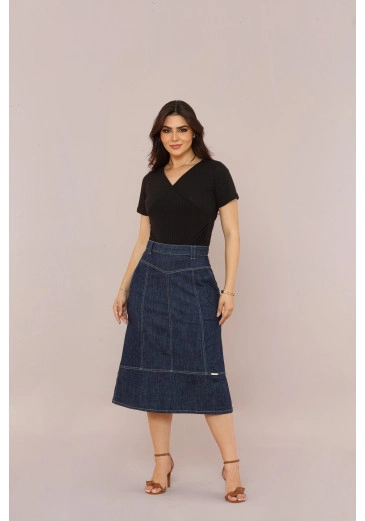 Saia Jeans Evasê Mulher Morena Plus Outono/Inverno 2025