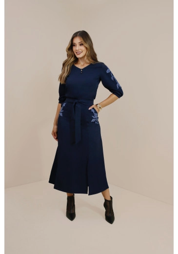 Saia Calendula Com Fendas Frontais Azul Noite Plus Size Nitido Outono/Inverno 2026