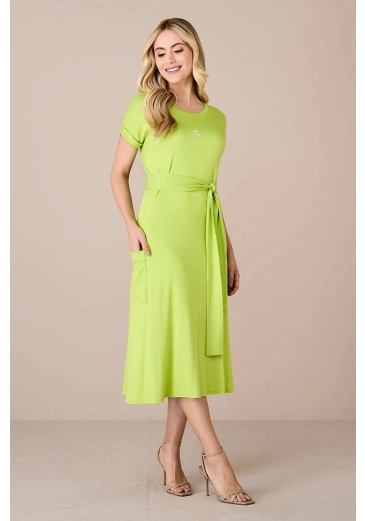 Vestido Selma em Malha com Bordado TM Verde Lima Tatá Martello Alto Verão 2025 