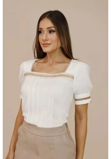 Blusa Tayla Em Viscolinho Off Nitido Outono/Inverno 2026