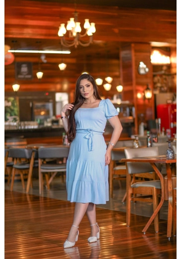 Vestido Em Viscose Com Decote Quadrado Manga Princesa Azul Mulher Morena Outono/Inverno 2025
