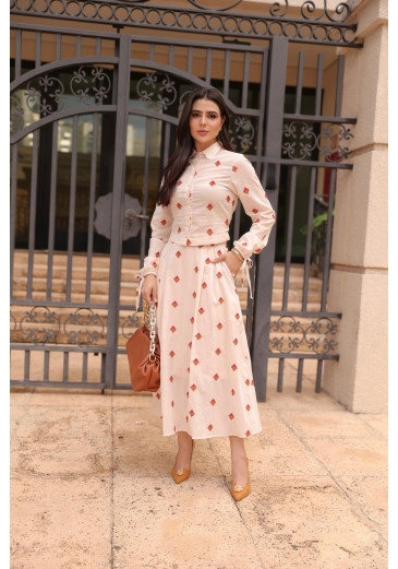 Conjunto Mileide Em Cambraia Bordada Bege Jany Pim Outono/Inverno 2026