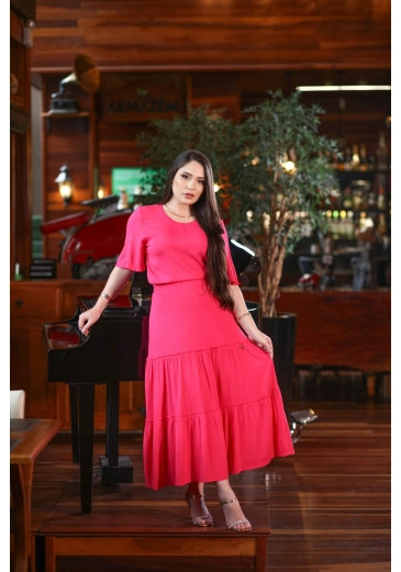 Conjunto Em Viscose Max Midi Evasê Rosa Mulher Morena Outono/Inverno 2025
