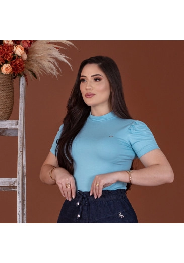 Blusa Em Viscolycra Azul Mulher Morena Outono/Inverno 2025.