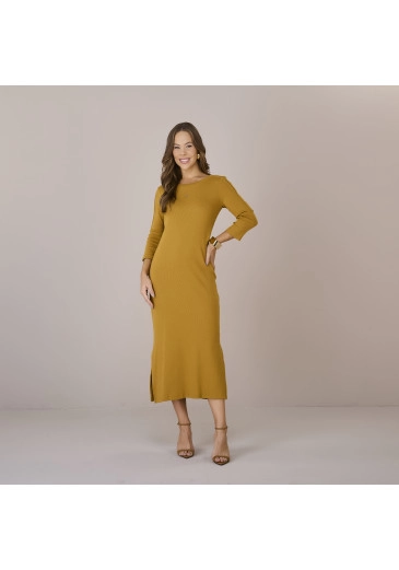 Vestido Cintia Canelado Duna Mostarda Tatá Martello Outono/Inverno 2025