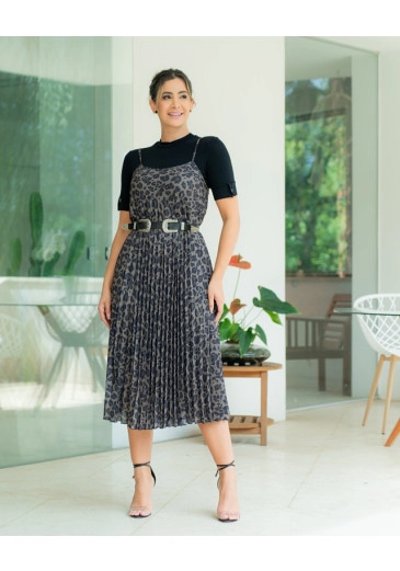 Conjunto Sobreposição Vestido Alça Plissado Em Crepe Com T-Shirt Estampa Exclusiva Luciana Pais Primavera/Verão 2024 