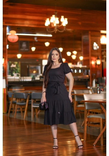 Vestido Em Viscose Com Decote Quadrado Manga Princesa Preto Mulher Morena Outono/Inverno 2025