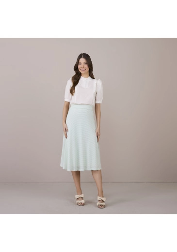 Saia Josi em Malha Crochet Acqua Tatá Martello Primavera/Verão 2025