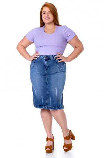 Saia Jeans Bolso com Detalhe Canoa Plus Size Mulher Morena Alto Verão 2022