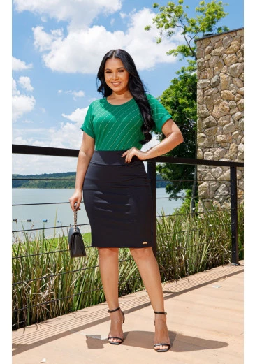 Blusa Leticia Em Malha Canelada Premium Com Detalhes Em Listras Verde Maria Amore Alto Verão 2025 