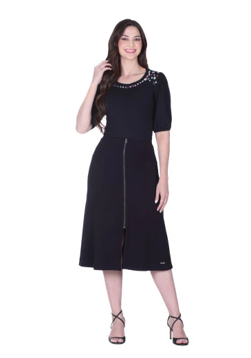 Blusa Lisa em Malha e Ribana com Detalhe em Bordado Manual Preta Hapuk Alto Verão 2025
