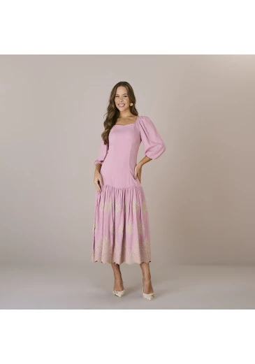 Vestido Eliana Em Rayon Slub Bordado Rosa Tatá Martello Outono/Inverno 2025