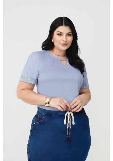Blusa Maia Em Malha Peach Azul Nítido Plus Outono/Inverno 2025