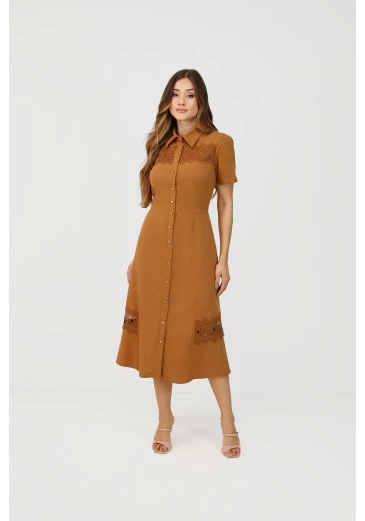 Chemise Elia Midi Em Viscose Com Guipir Caramelo Nítido  Outono/Inverno 2025