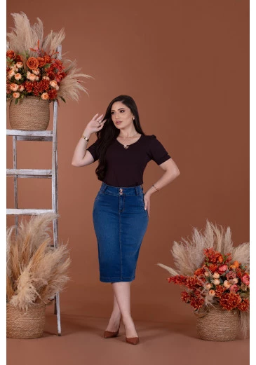 Saia Jeas Escuro Plus Com Elastano Mulher Morena Outono/Inverno 2025.
