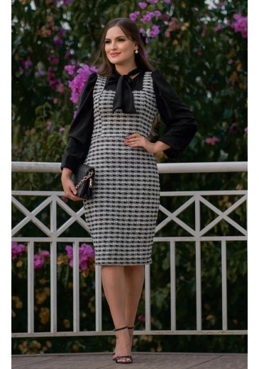 Jardineira Clara Em Sedinha/Tweed de Malha Maria Amore Outono/Inverno 2024