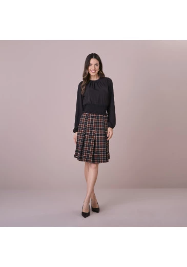 Saia Helena Kitting Xadrez Telha Tatá Martello Outono/Inverno 2025