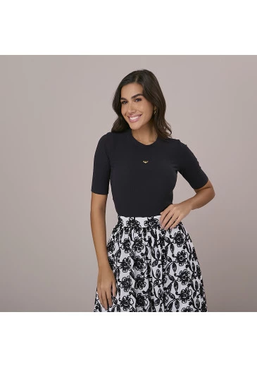  Blusa Lais Em Malha Canelada Preto Tatá Martello Outono/Inverno 2025