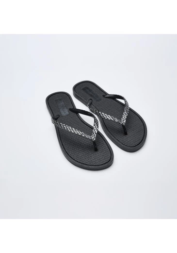 Chinelo Com Textura Preto Com Strass Tatá Martello Alto Verão 2025