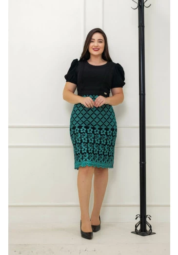 Vestido Vitória Tubinho em Crepe e Renda Maria Amore Primavera/Verão 2025 