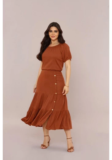 Conjunto Em Viscolinho Marrom Mulher Morena Outono/Inverno 2025