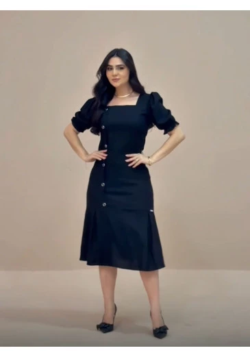 Vestido Em Linho Midi Preto Mulher  Morena Outono/Inverno 2025