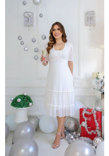 Vestido Lola Em Tule de Malha Maquinetado Branco Maria Amore Alto Verão 2025