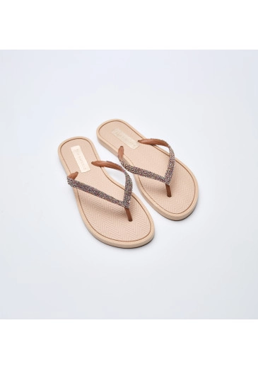 Chinelo Com Textura Bege Com Strass Tatá Martello Alto Verão 2025