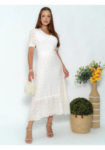 T-shirt Em Malha Com Detalhe Em Renda Off Luciana Pais Outono/Inverno 2025