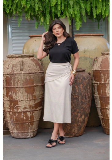 Blusa Em Viscolinho Preto Mulher Morena Primavera/Verão 2026