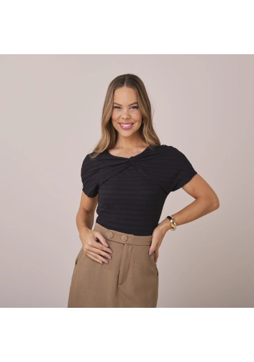 Blusa Amanda Em Malha Com Textura Preta Tatá Martello Primavera/Verão 2026