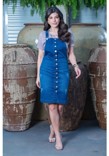 Salopete Em Jeans Midi Mulher Morena Primavera/Verão 2026